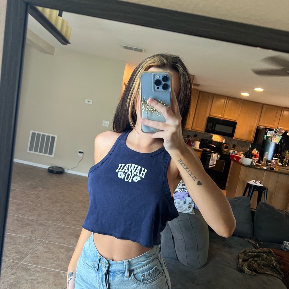 Blue Hawaii tank
